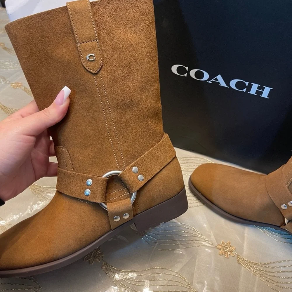 NWB coach Tara harness boots size 8 MSRP $395